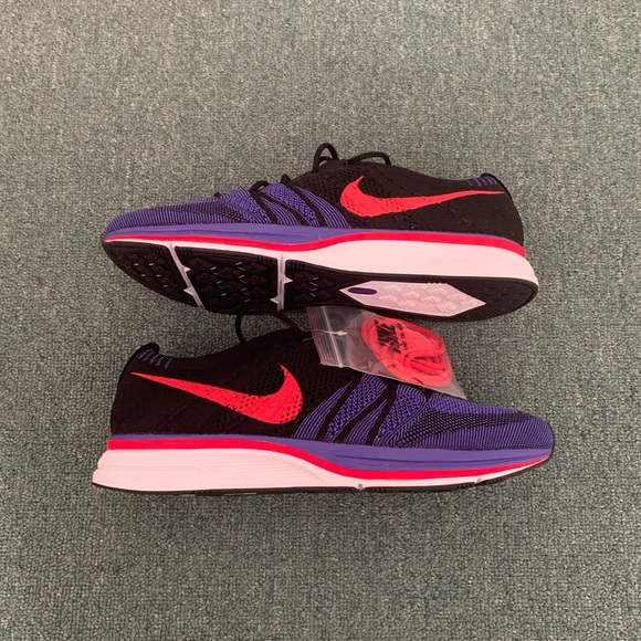 nike flyknit trainer raptors